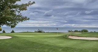 Niagara Falls    <em>(Niagara-on-the-lake)</em>   |   3  /  11    | 